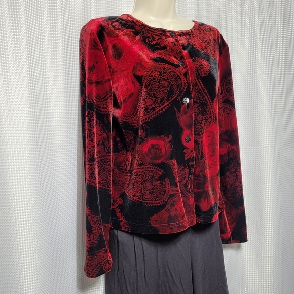 VTG EN FOCUS Studio Black Velvet and Rose Print Button Down Sweater (MP) - Picture 3 of 11